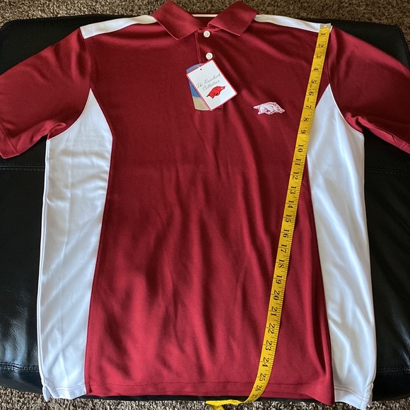Arkansas Razorback Polo. Men’s Size Small. - Picture 6 of 6